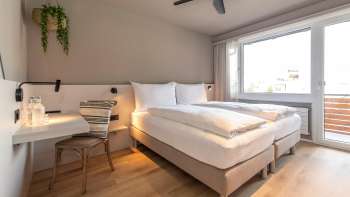 Chambre double confortable à l'hôtel Giessen