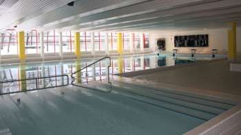 Vue de la piscine intérieure Balzers 