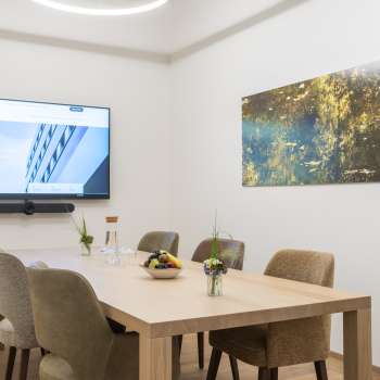 Salle de séminaire "RhiTal" dans le centre d'affaires