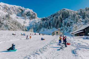 Plaisir de la luge à Malbun - Plaisirs d'hiver pour les familles au Liechtenstein